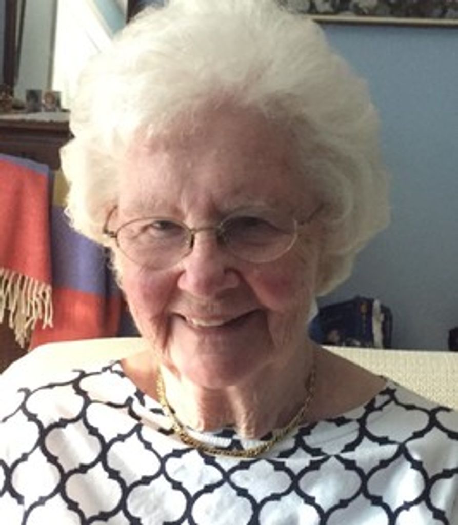 Zay (Mary Elizabeth) Hyde