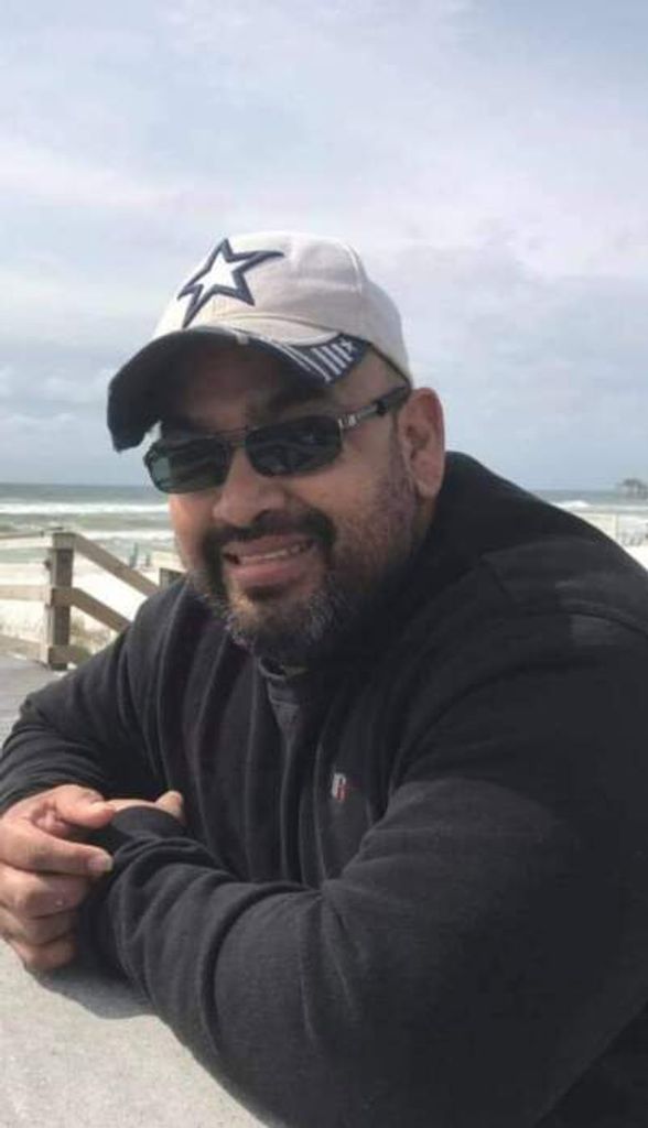Robert Robledo Quiroz Profile Photo