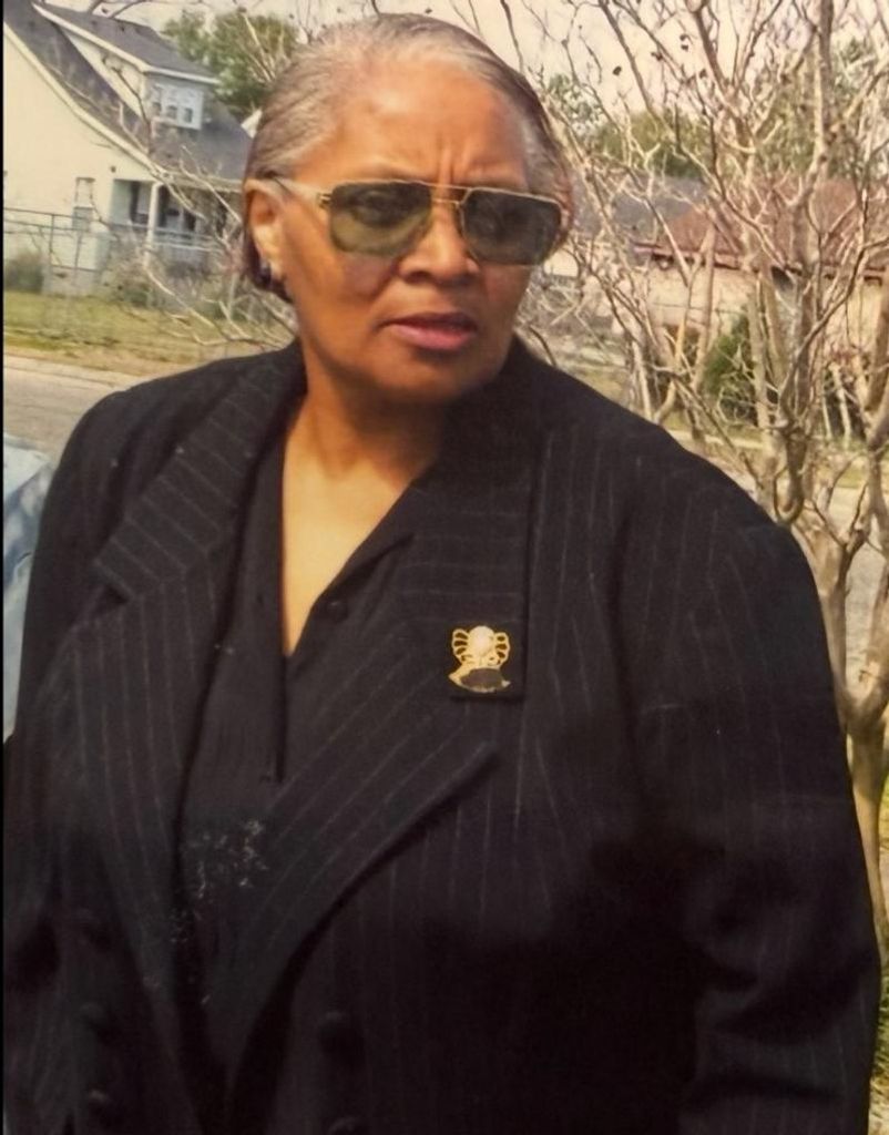 Wyonia Elizabeth "Liz" Williams Profile Photo