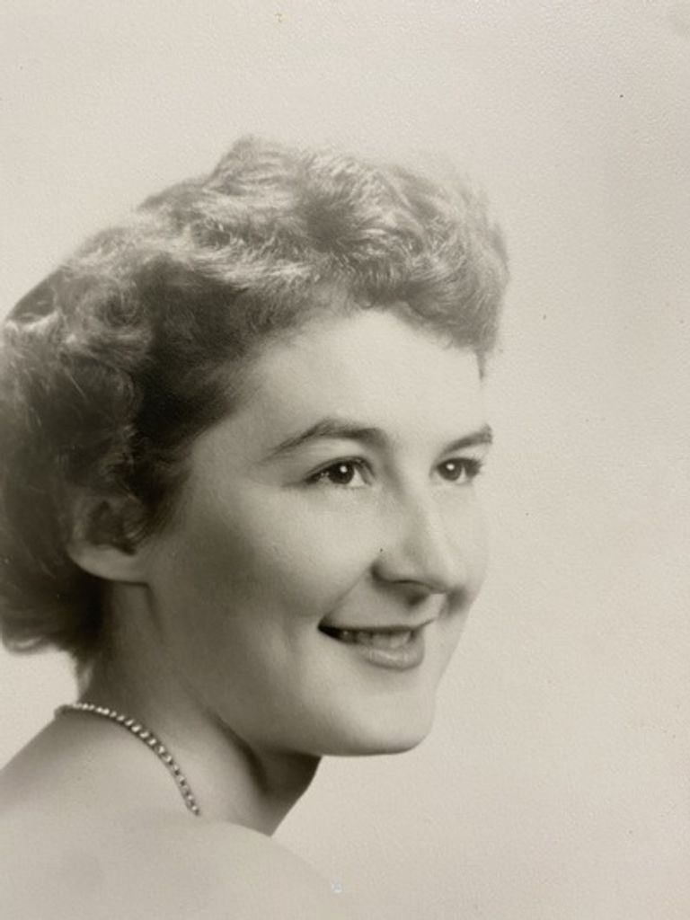 Muriel E. Paré Profile Photo