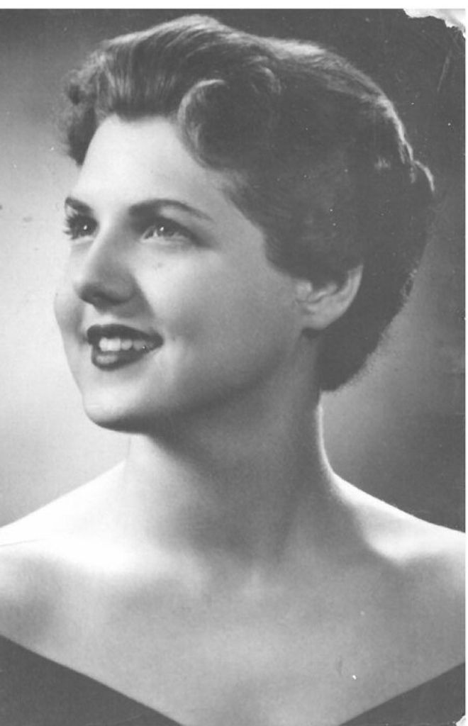 Nancy (Walker)  Hargraves