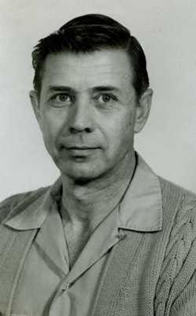 Sfc (Retired) Lester L. Howell