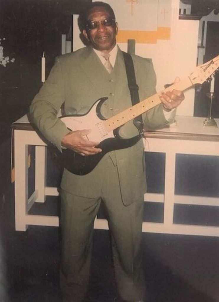Johnny "June" Brunson Profile Photo