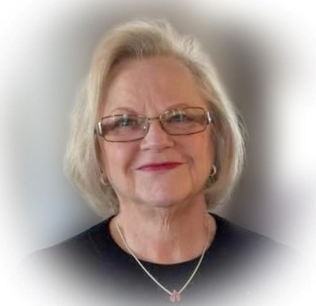 Doris E. Daviess