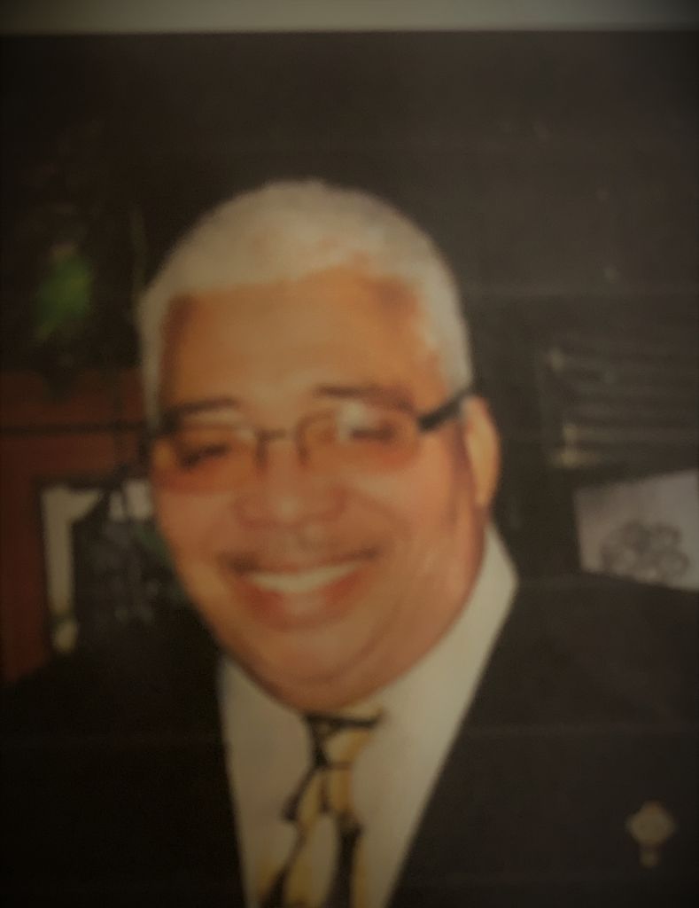 Robert Lee Hunt Jr. Profile Photo