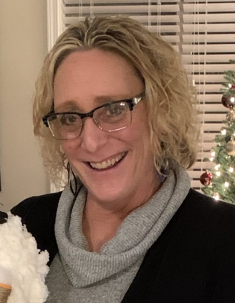 Carolyn Sue (Pillar)  Dejacimo