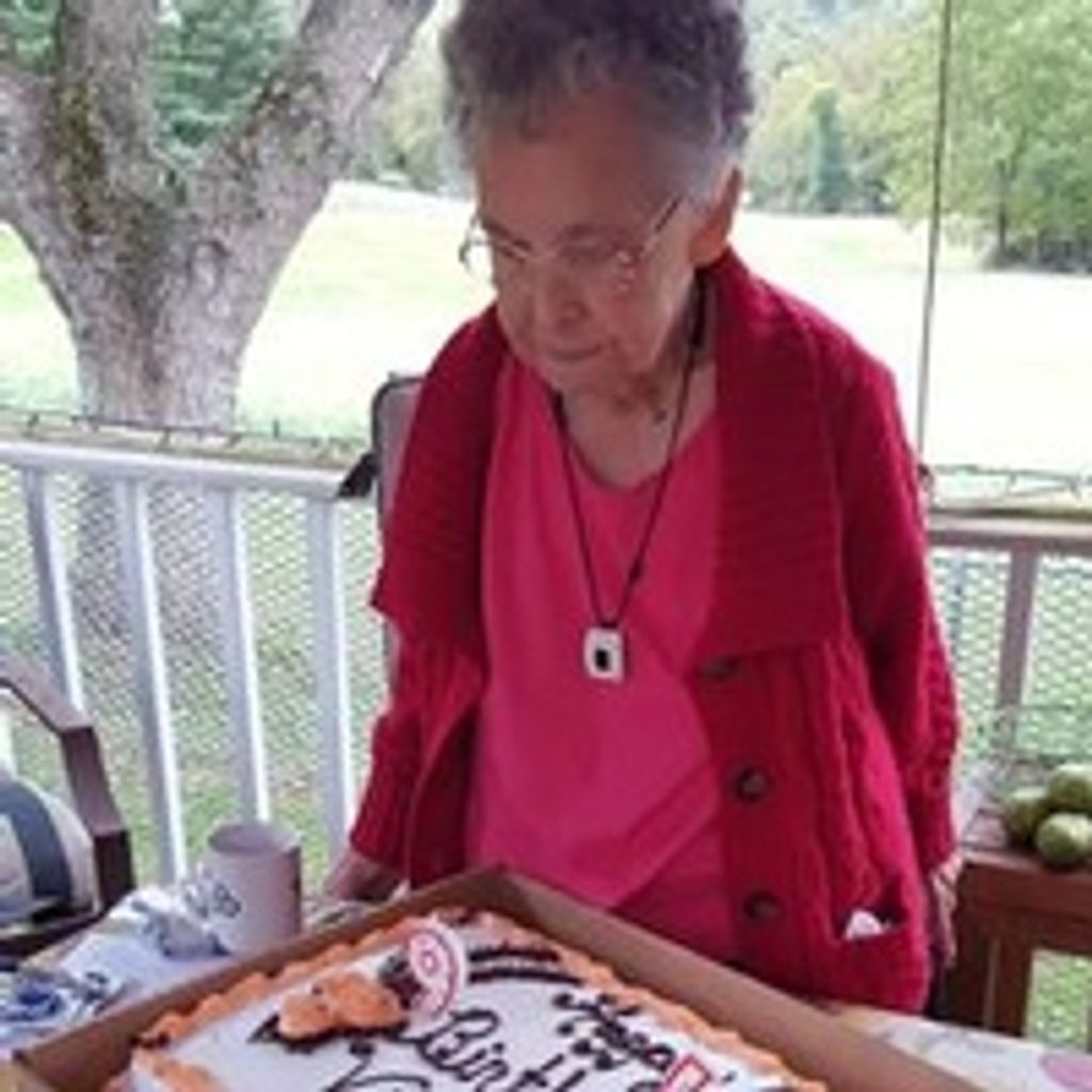 Vivian Marie Roahrig