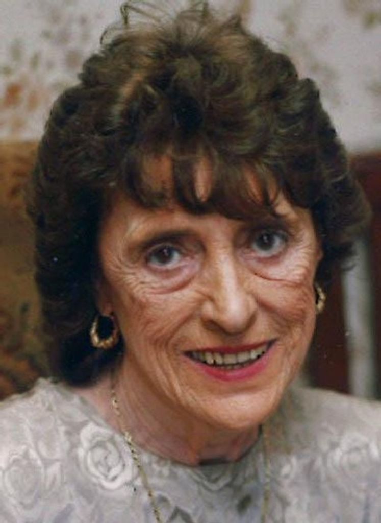 Anne Commins