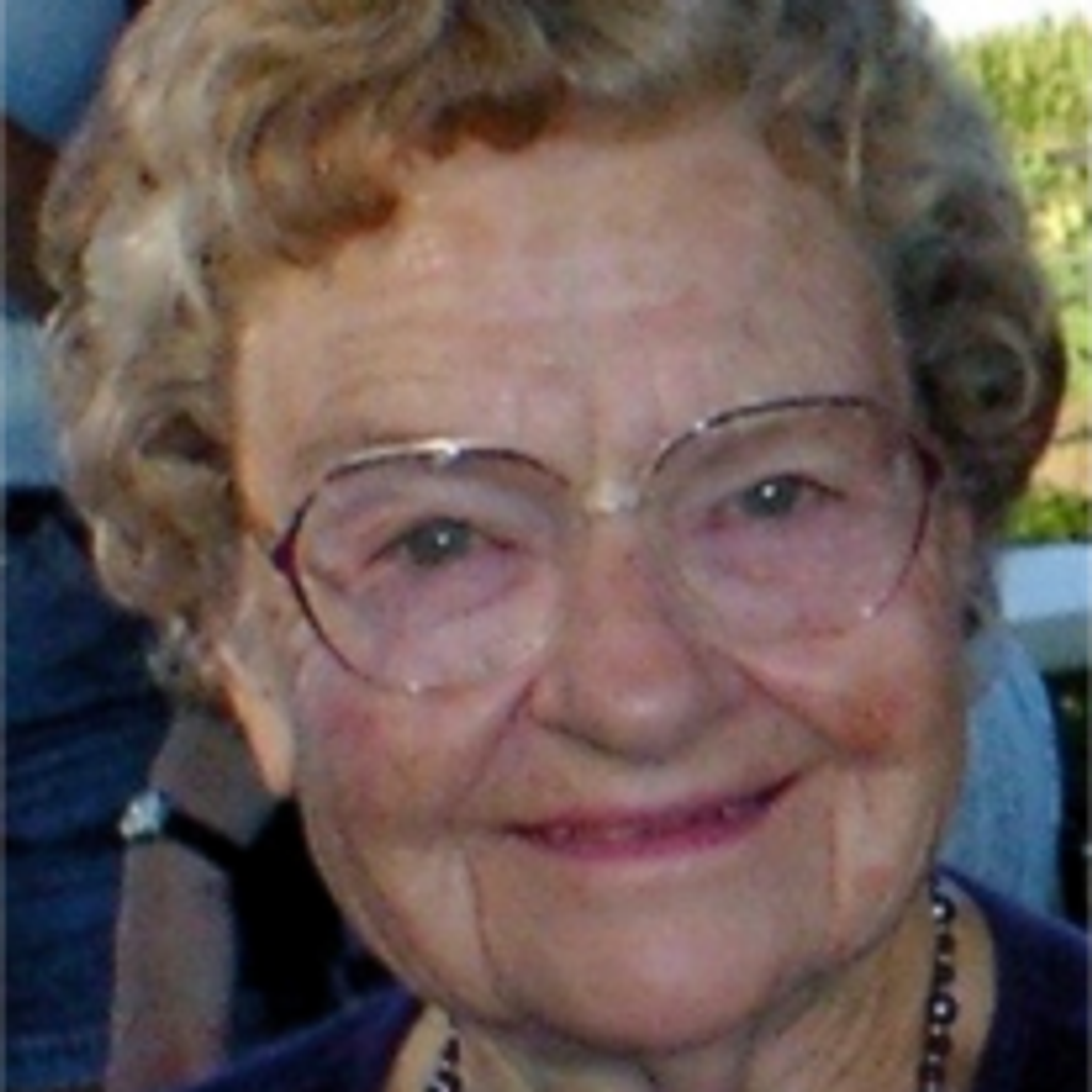 Helen Leach