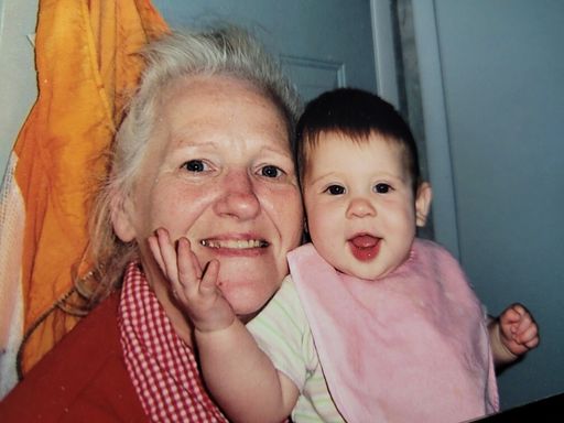 Patricia "Pat" Snodgrass photo gallery thumbnail 11 of 185