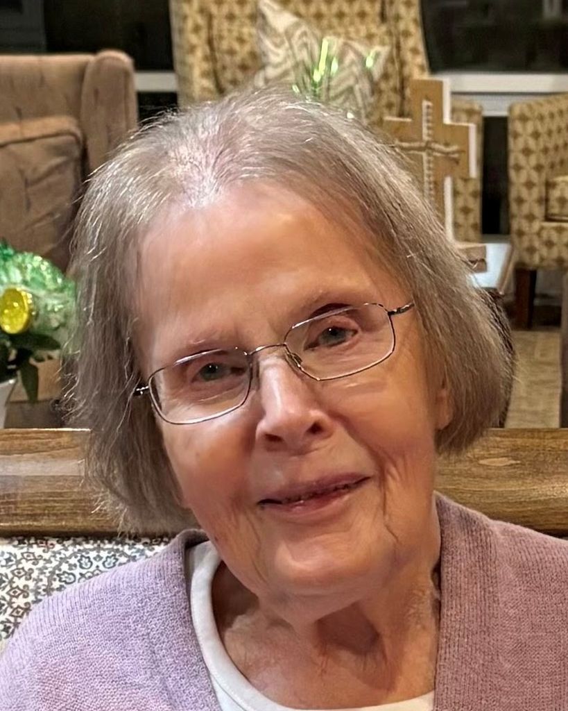 Emmy Lou "Bee" Shira
