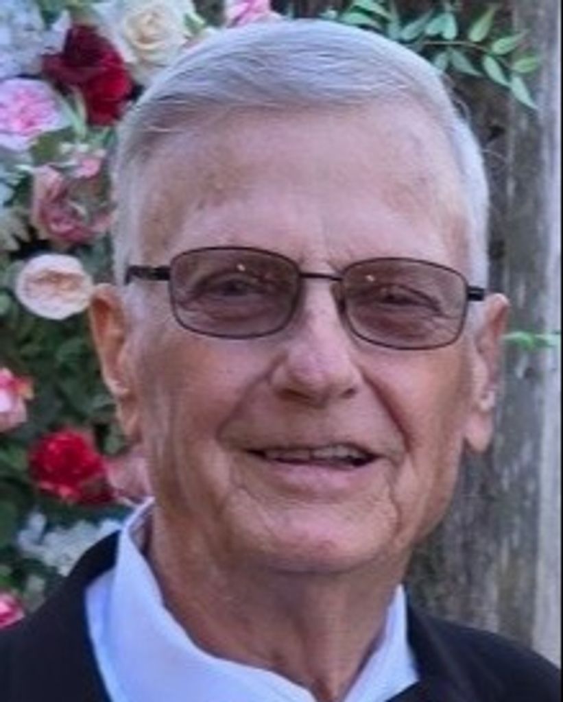 Jack Holt Lovelis Profile Photo
