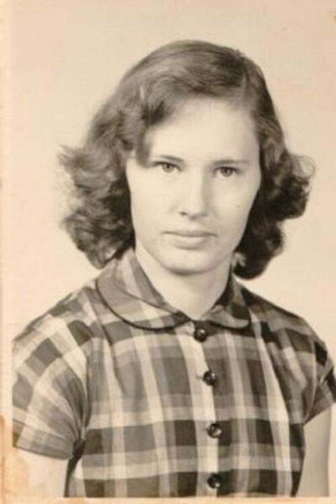 Loraine Reeves Hocutt