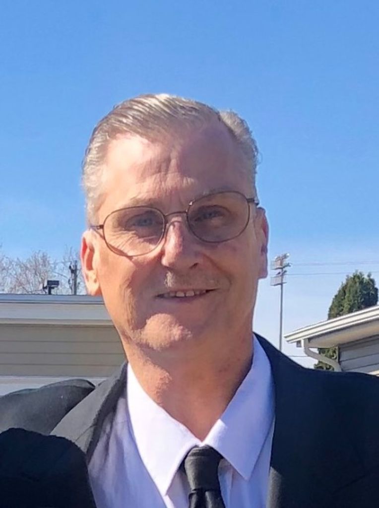 Stephen J Rosiak