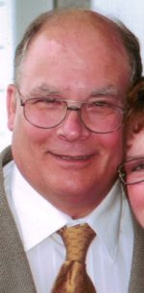 Jr. Alex J. Lazar