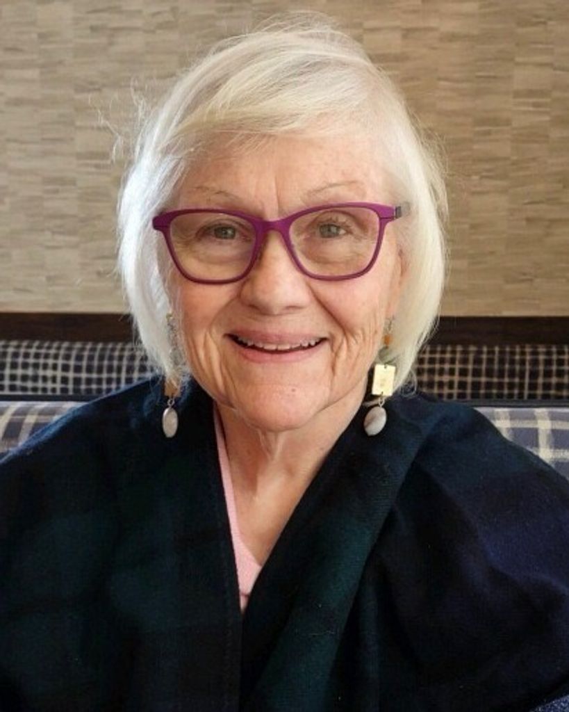 Paula Grimberg Plofchan Profile Photo