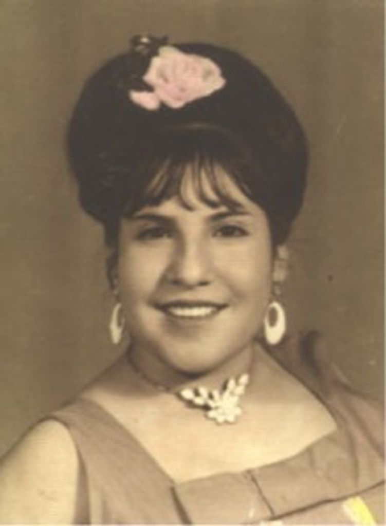 Maria Del Carmen Avina De Fernandez