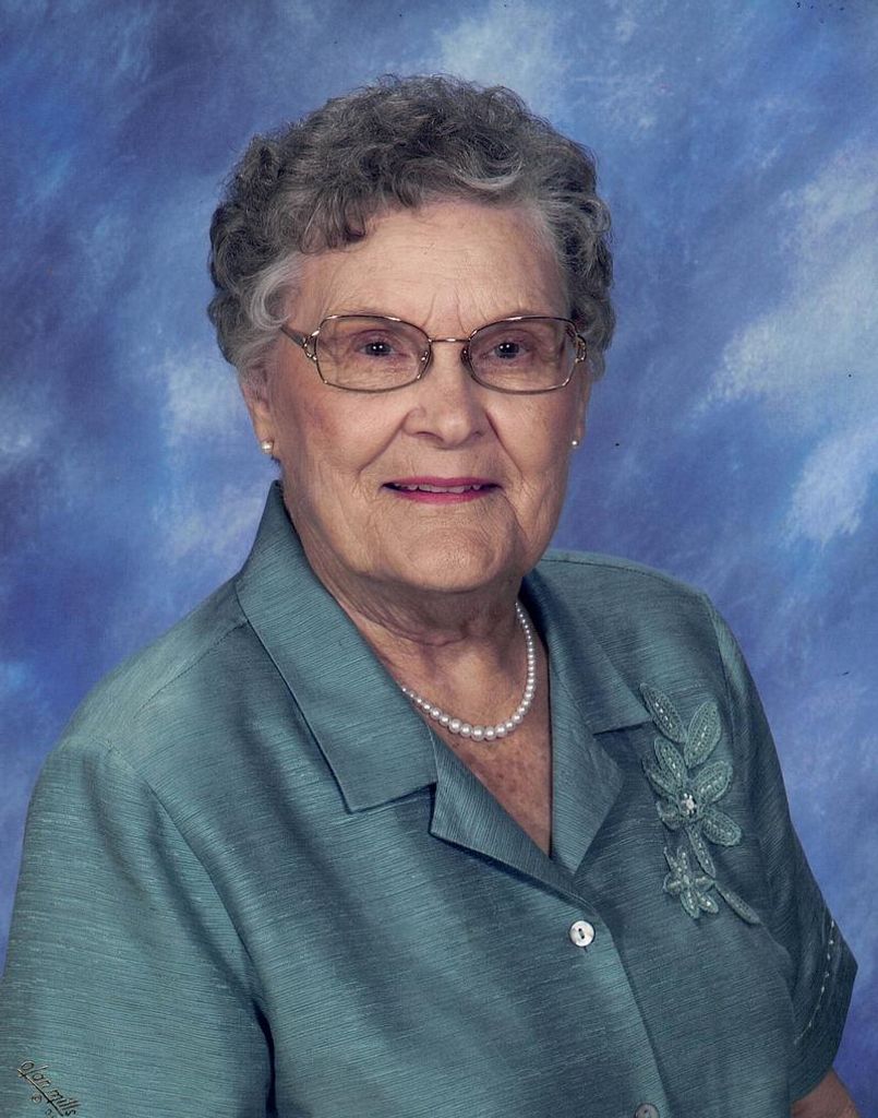 Sadie Aspinwall Russell Profile Photo