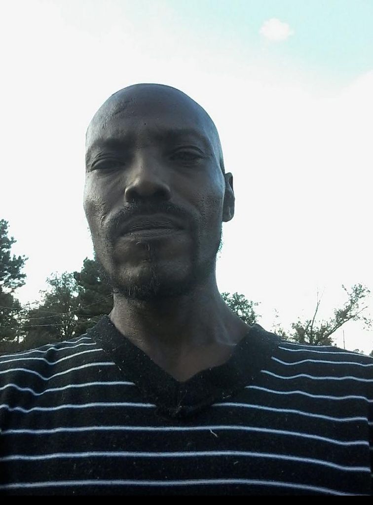 Tommy Lee Holt Profile Photo