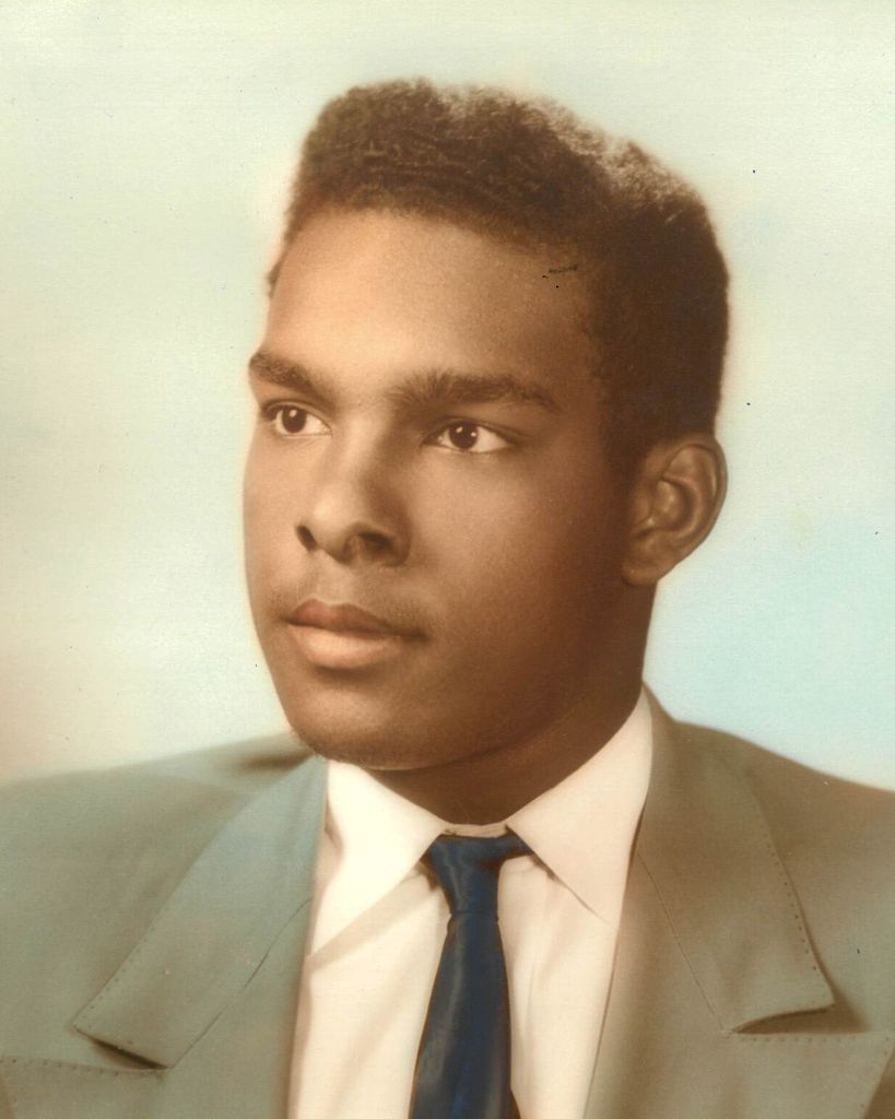 Robert W. Thompson Profile Photo