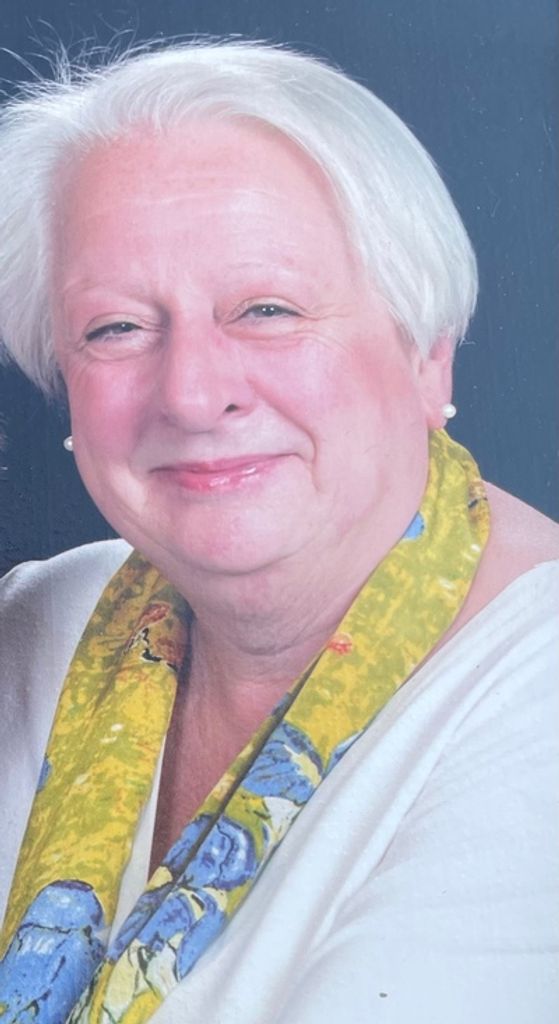 Elizabeth Rivers Profile Photo