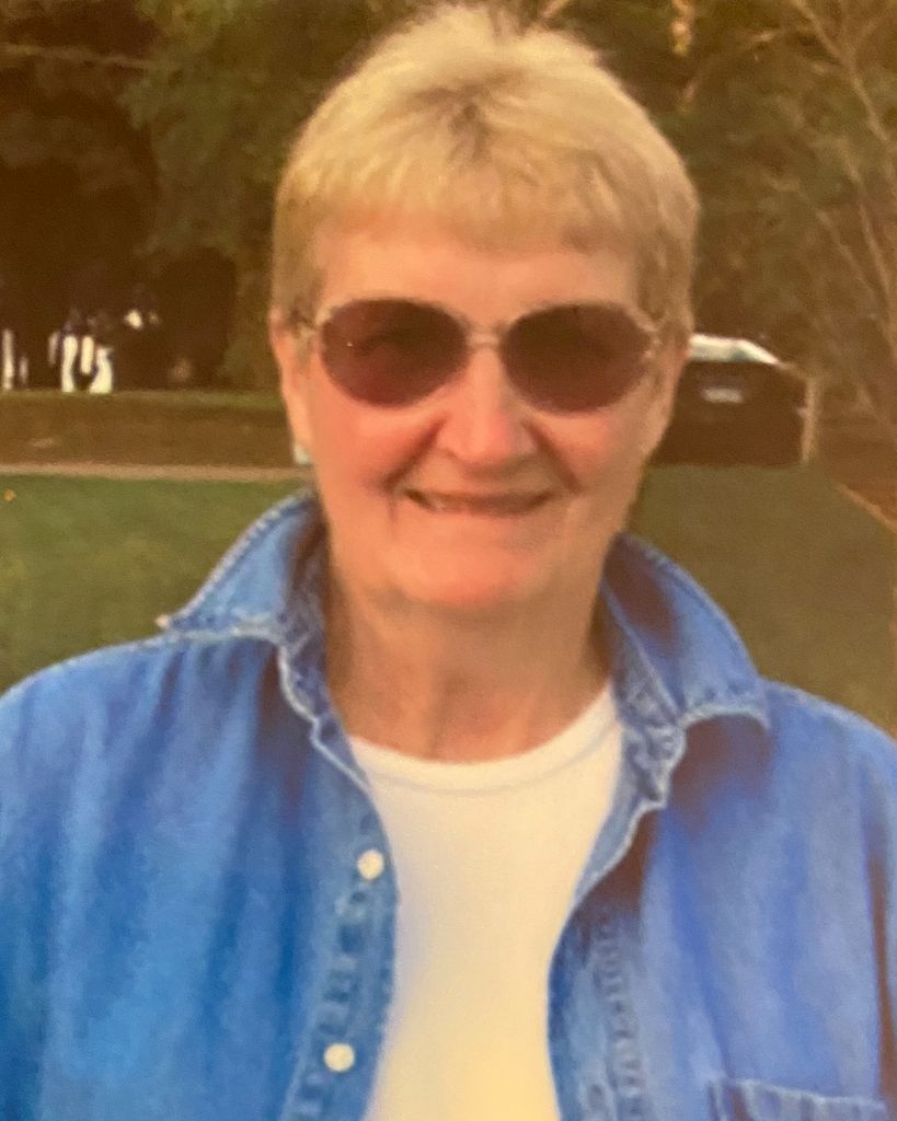 Lorraine Arlt Profile Photo