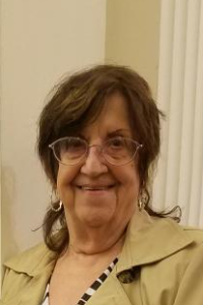 Helene Archambault Profile Photo