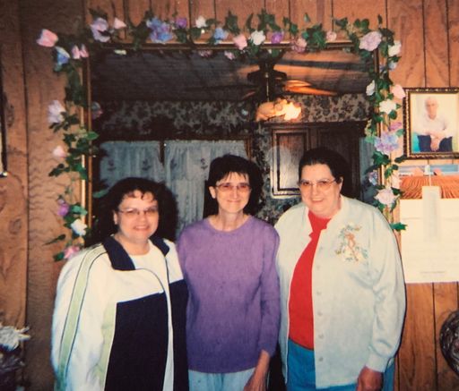 Shirley (Wells)  Fields photo gallery thumbnail 15 of 152