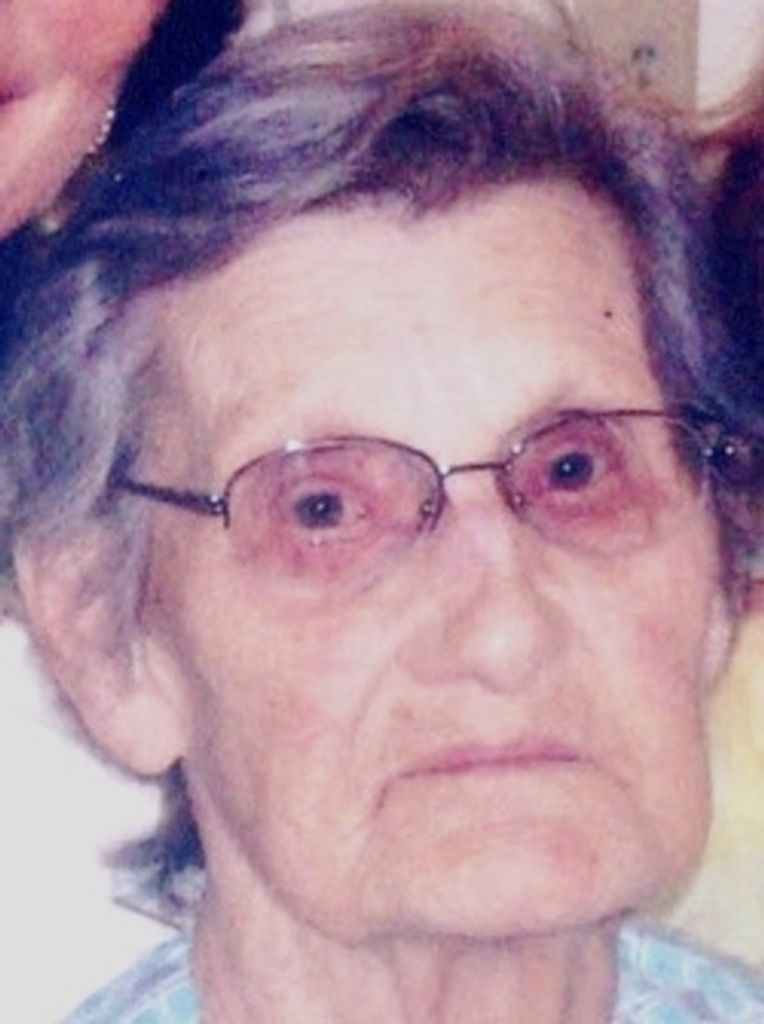 Viktoria Cobb Profile Photo