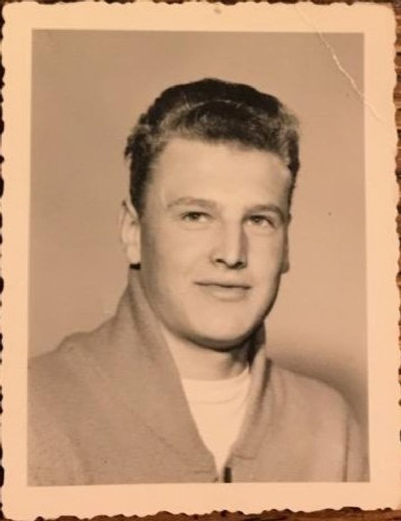 August Lenuik Profile Photo