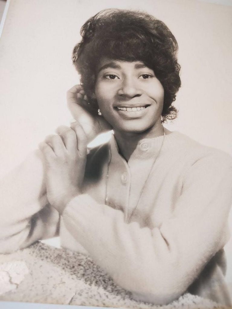 Mirian Louise Knox Profile Photo