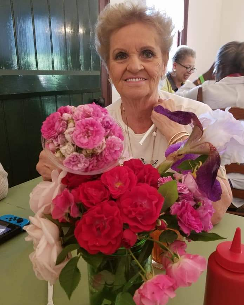 Nora "Vickie" Laner