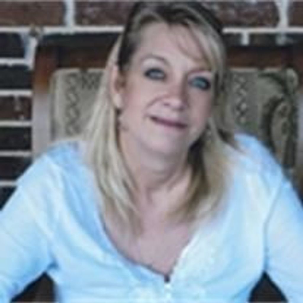 Stephanie Wade Hill