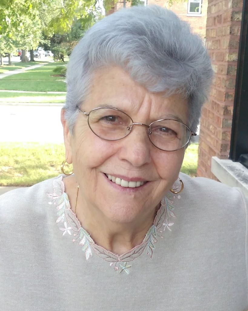 Maria 'Mia' Mele Profile Photo