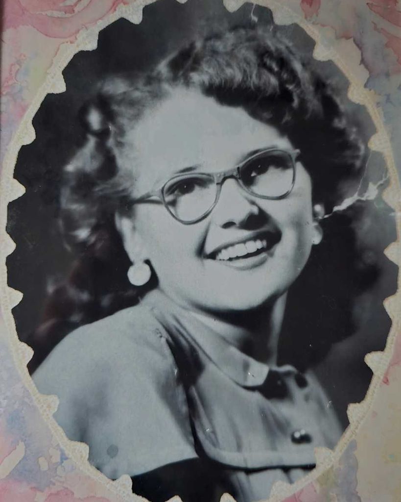 Mary Ellen "Lovonne" Bennett