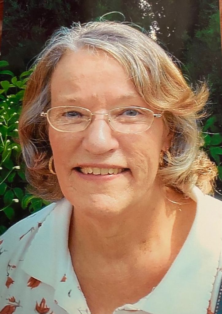 Elizabeth 'Betty' Susan (Simmons)  Bouchard-Kerr