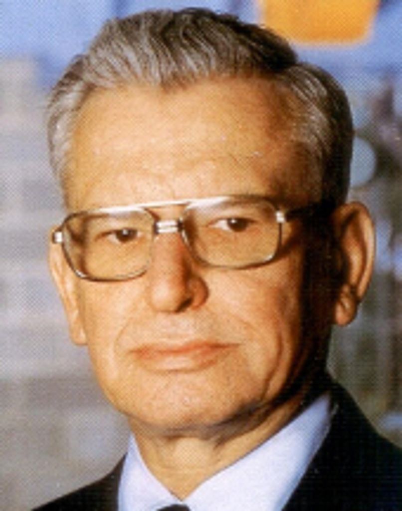 Dr. Michael J. Pryor