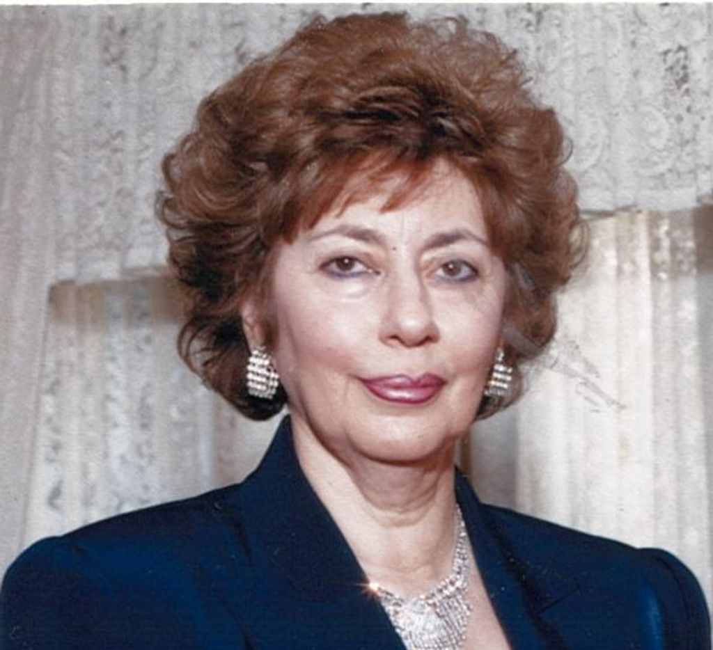 Maria G. Tsarnas Profile Photo
