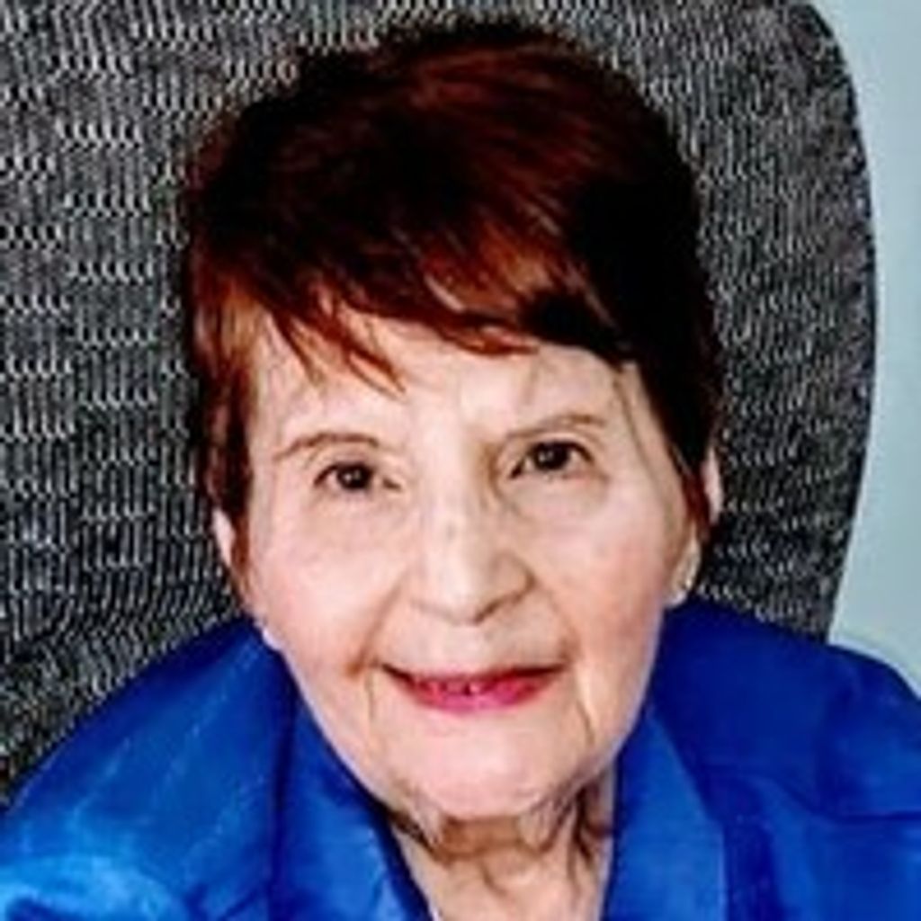 Lilia E. Oliva