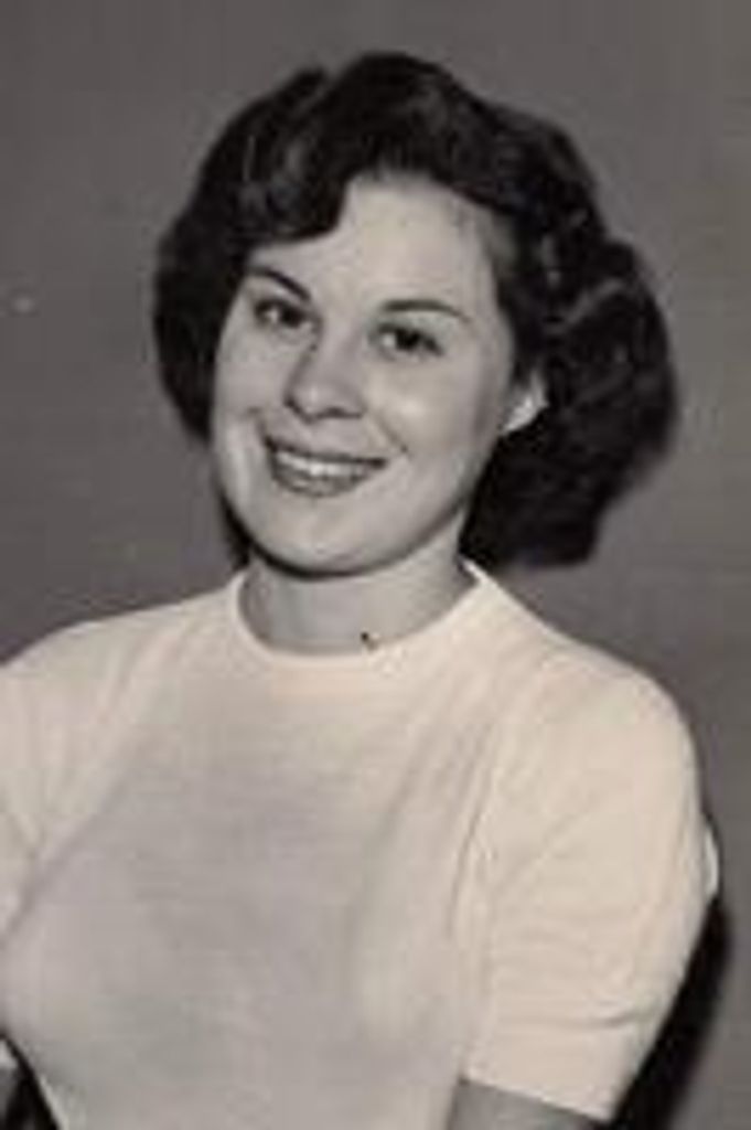 Carolyn  Dwenia Coursey