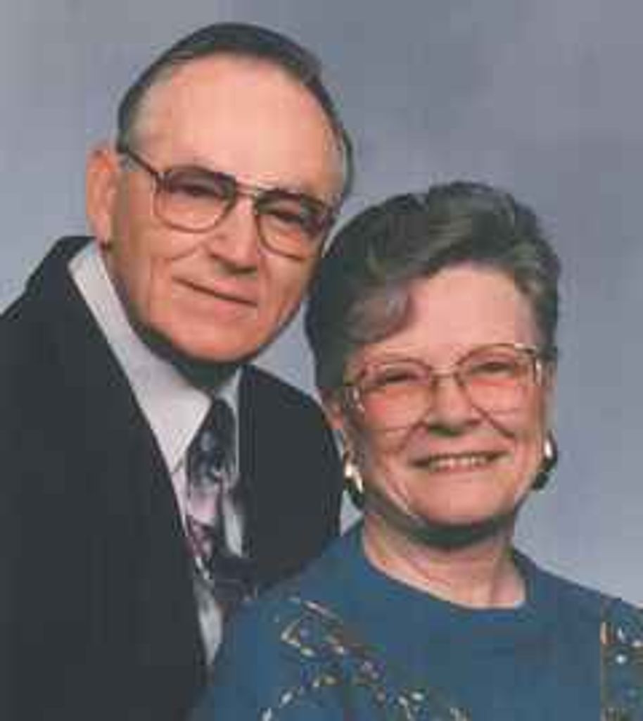 Lucy J (Medved)  Yurich Profile Photo