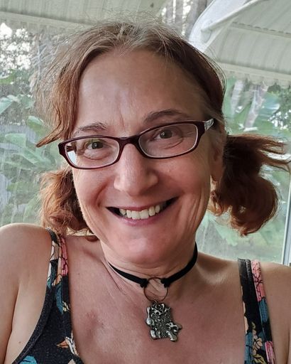 Elizabeth Wolf Profile Photo
