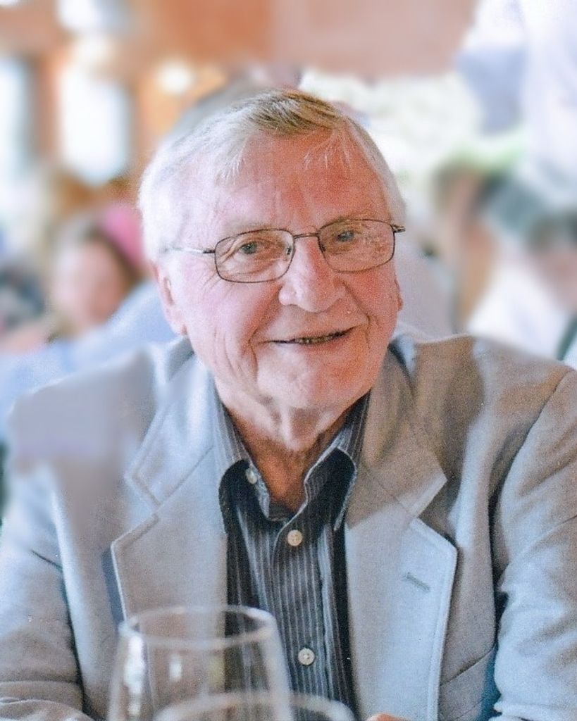 Mersil Carl Troch Profile Photo