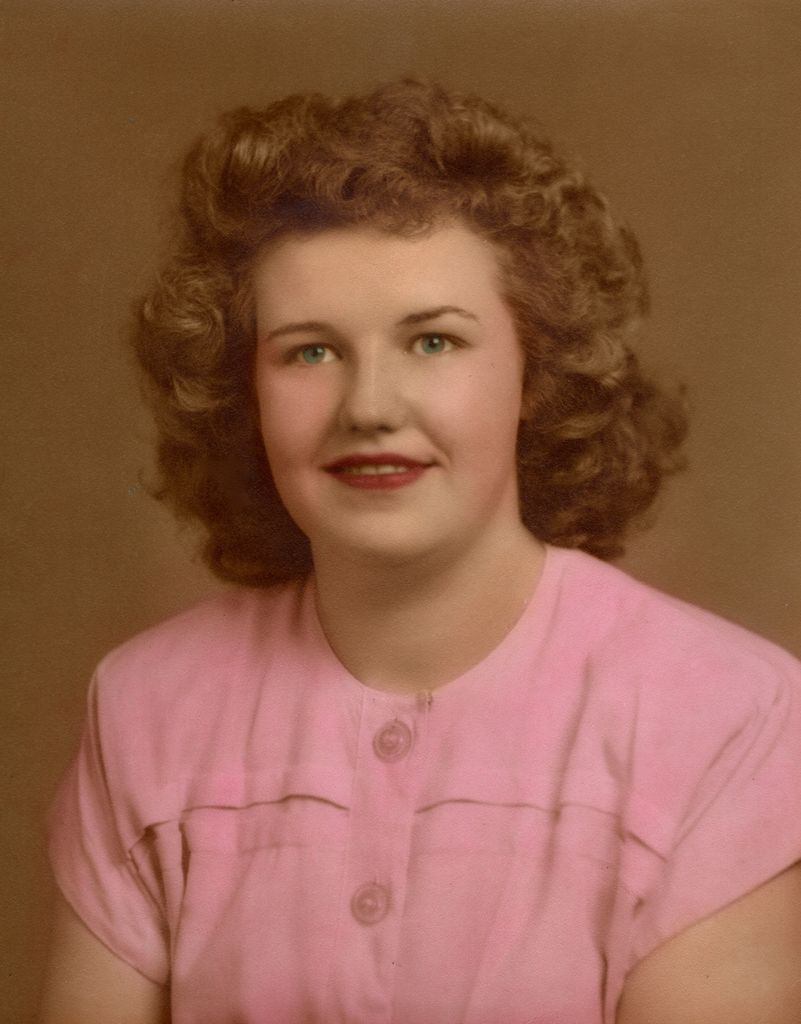 Louise Clausing Profile Photo