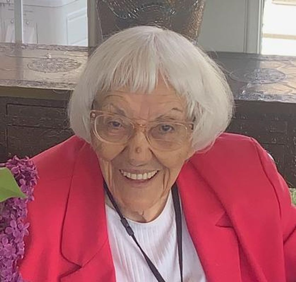 Zine Anna M. Holenda Profile Photo