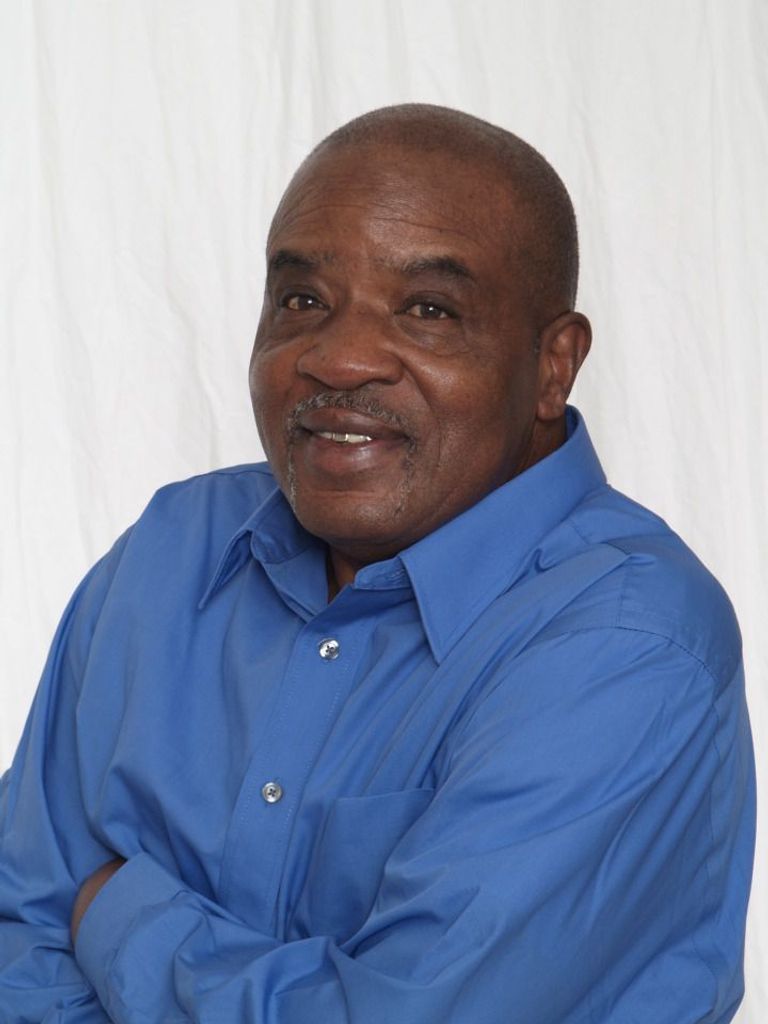 Sylvester Douglas Profile Photo