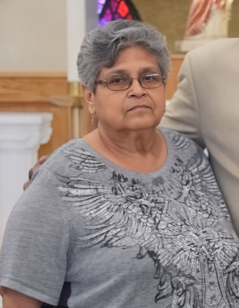 Victoria "Tola" Martinez
