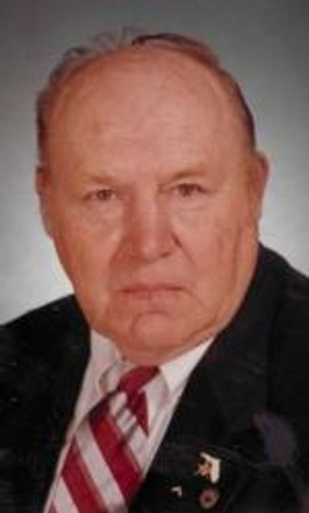 Clifton "Paw Paw" Deckard