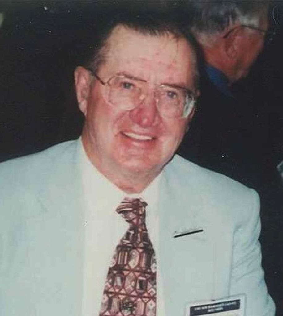 Lester V. Ellerbusch Profile Photo