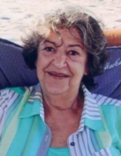 Theresa Lavas Profile Photo